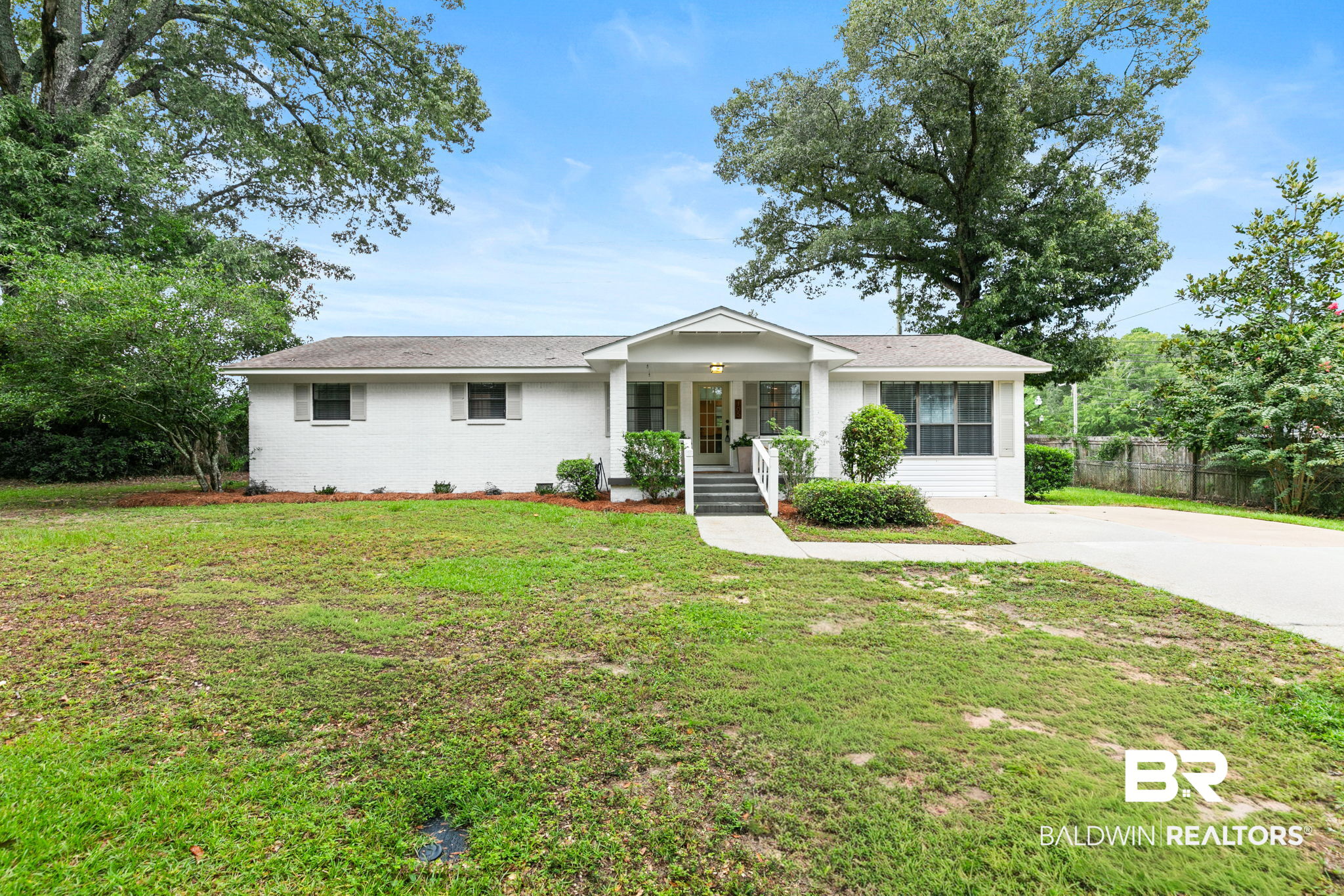 105 Sara Ave, Spanish Fort, AL 36527 photo