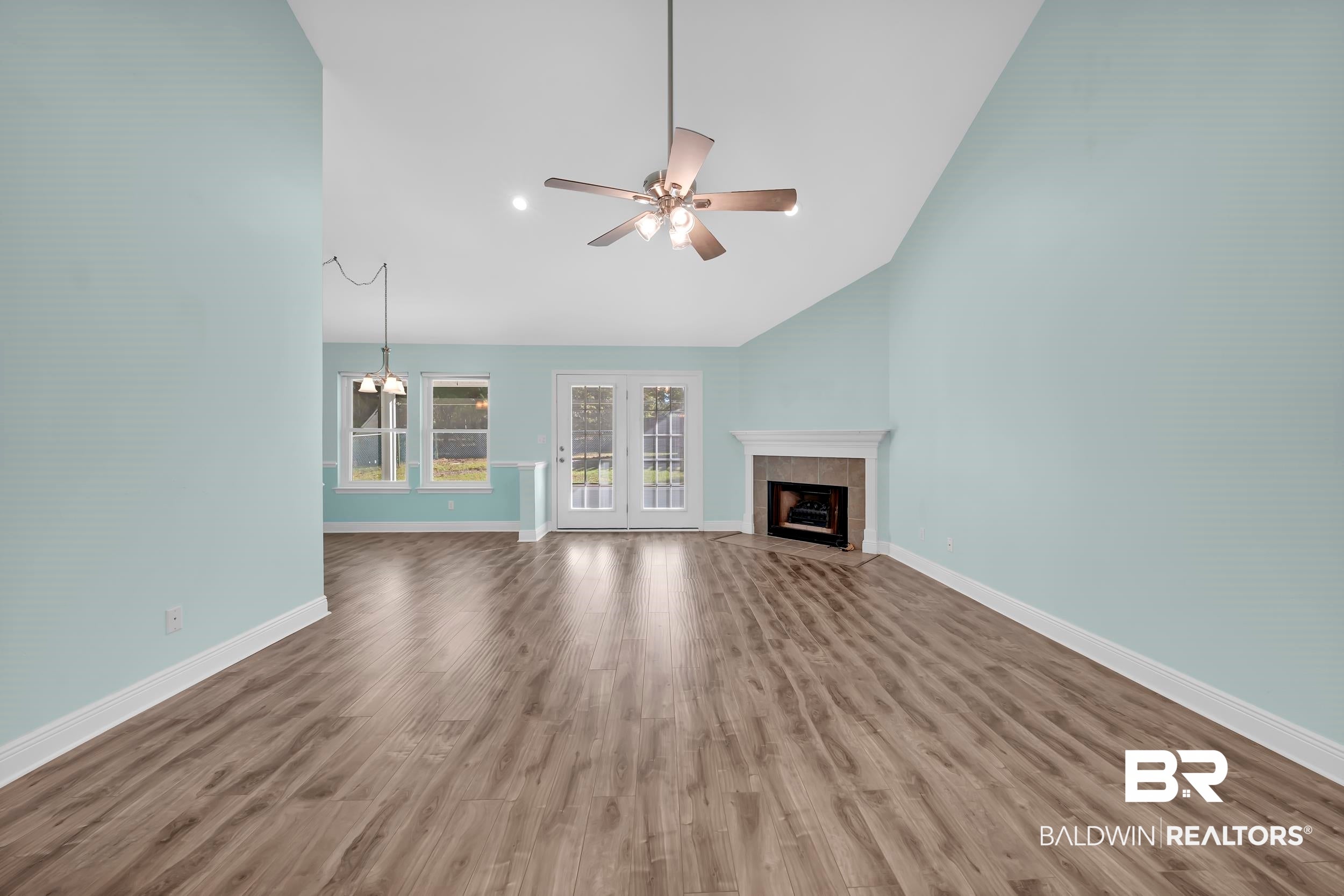 2181 Spanish Oak Dr, Lillian, AL 36549 photo