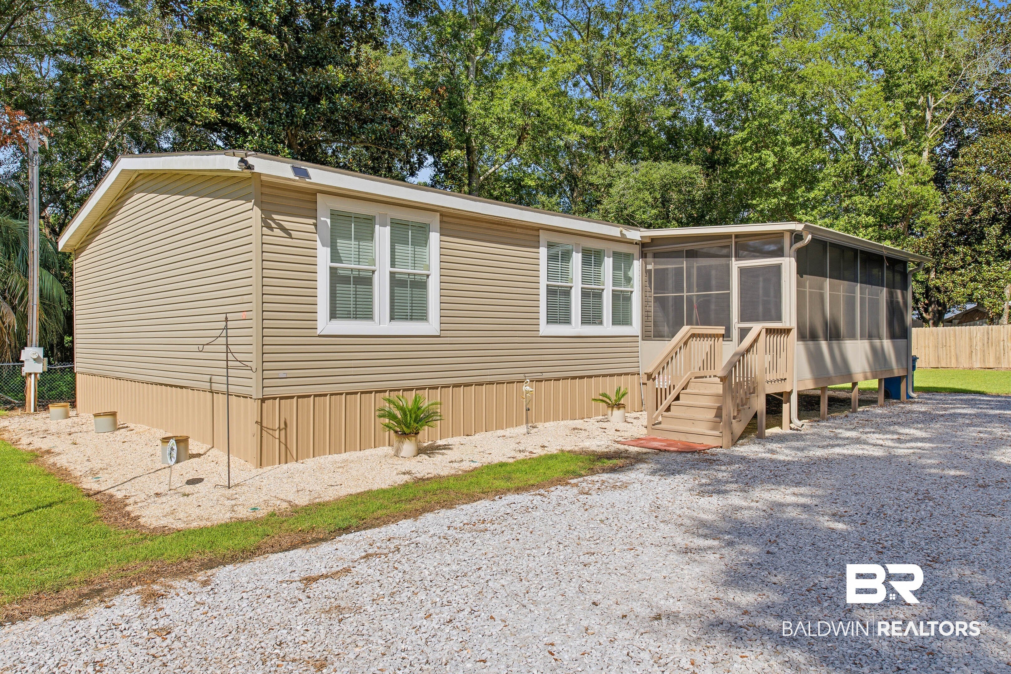 9422 Seabright Ave, Elberta, AL 36530 photo