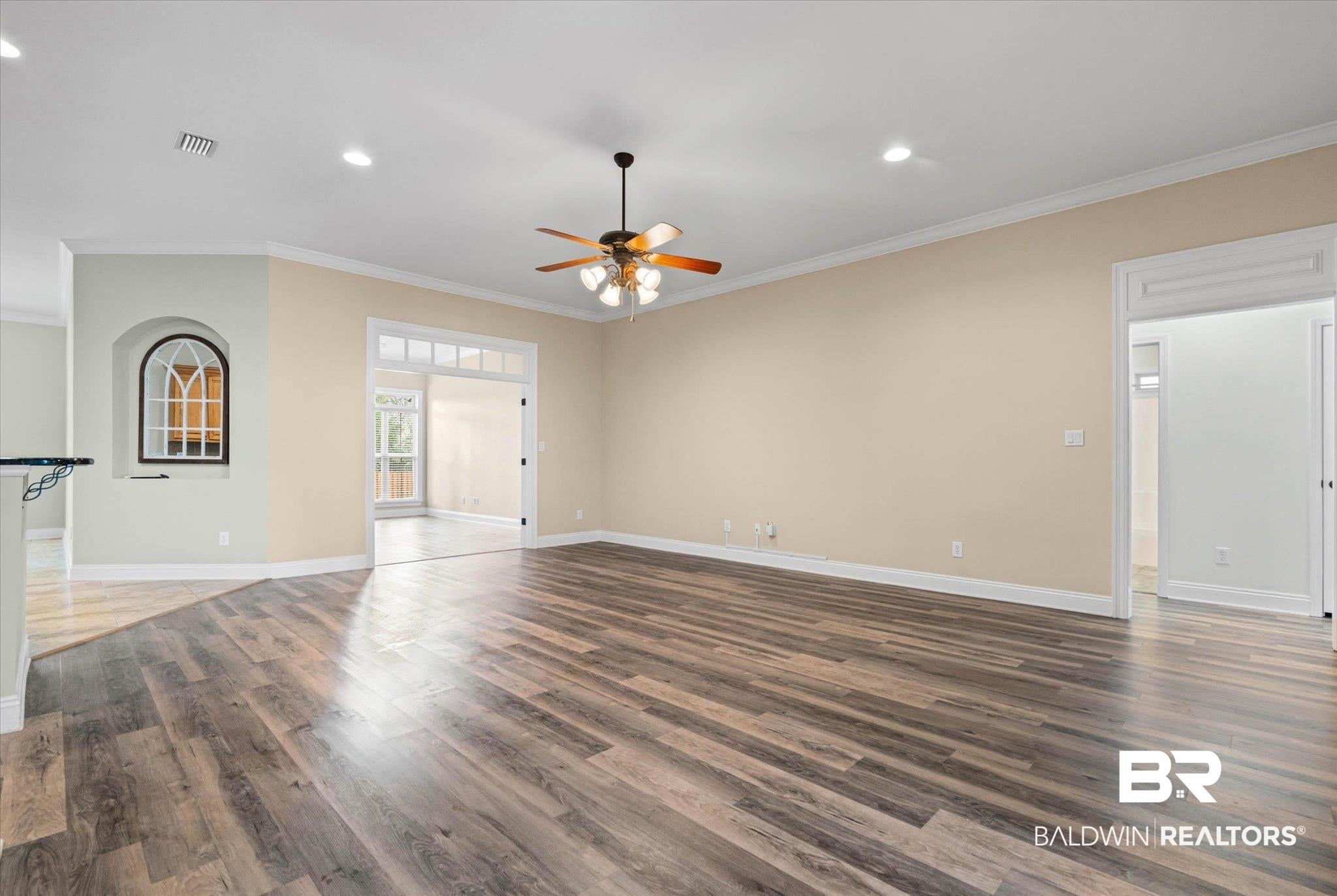 704 Edinburgh Ave, Foley, AL 36535 photo