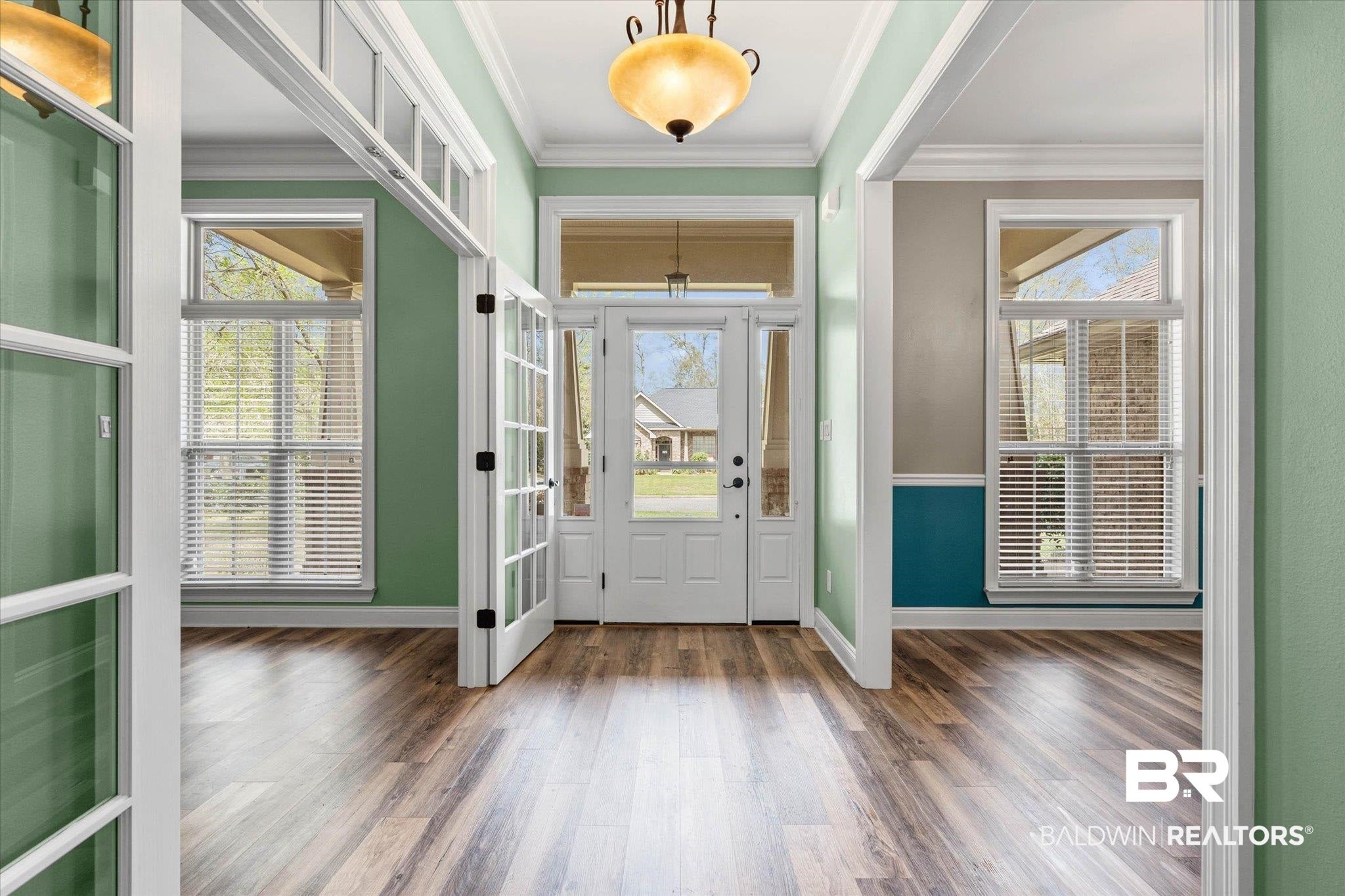 704 Edinburgh Ave, Foley, AL 36535 photo
