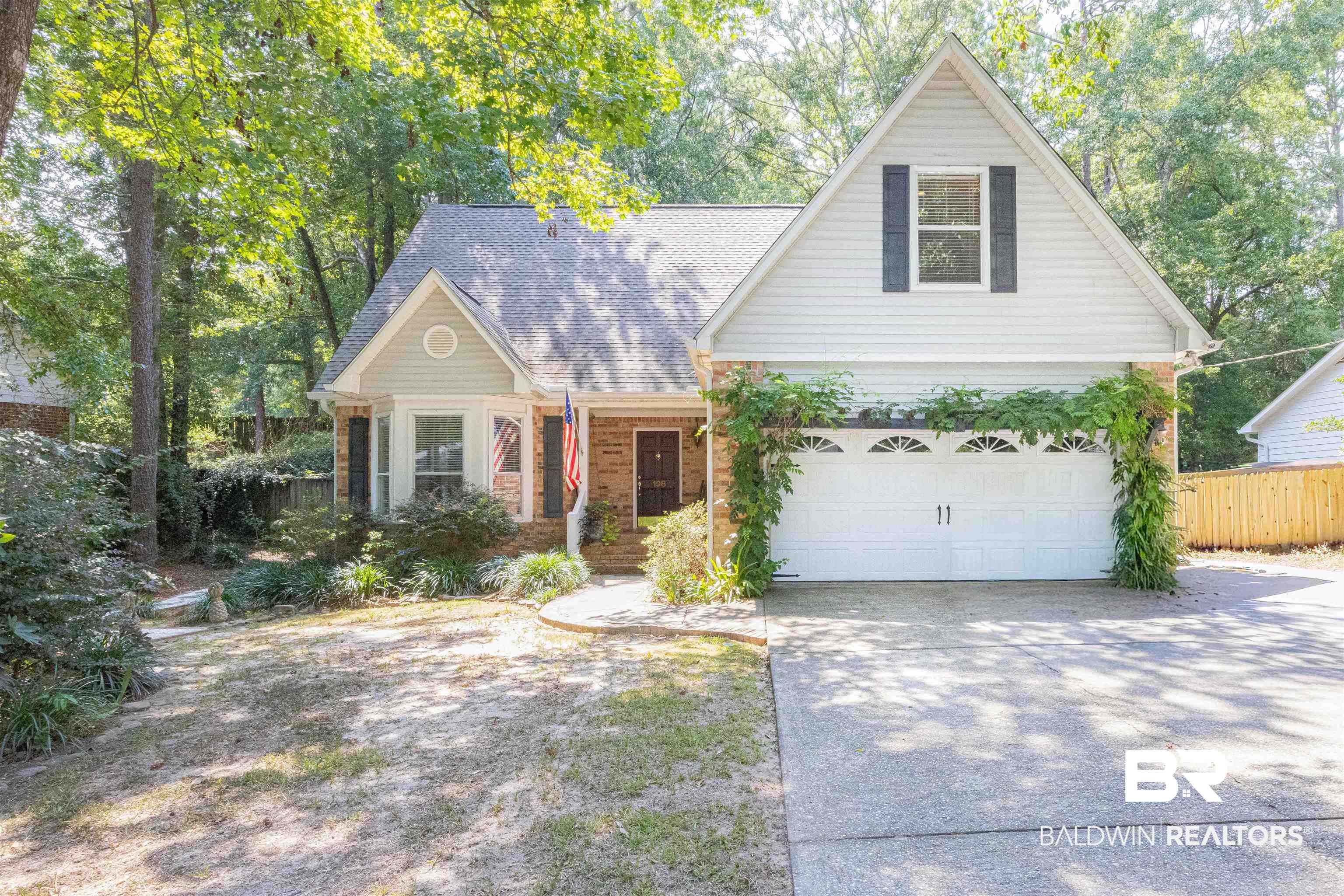 198 Rolling Hill Dr, Daphne, AL 36526