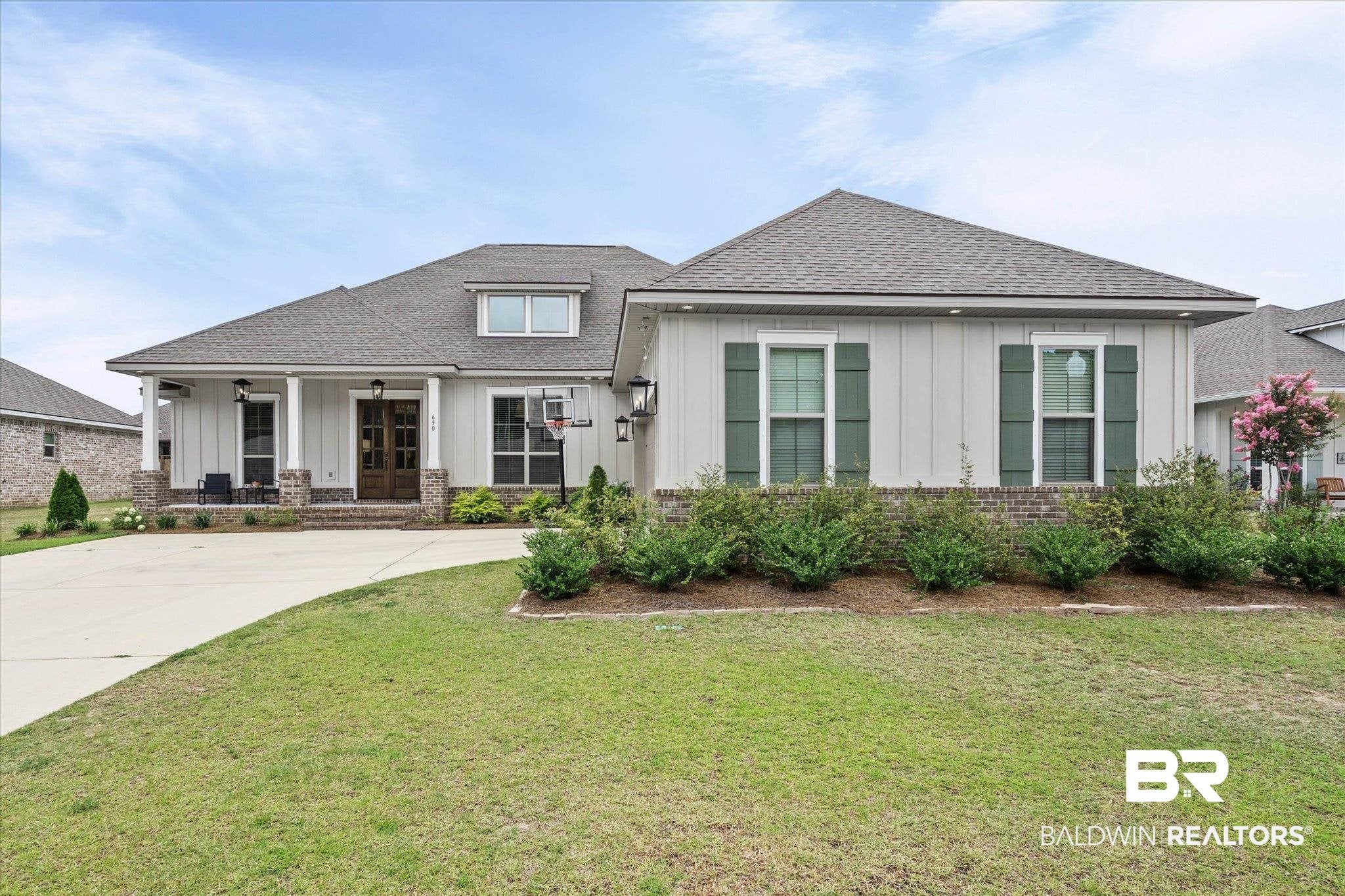 650 Mcarthur Ln, Fairhope, AL 36532