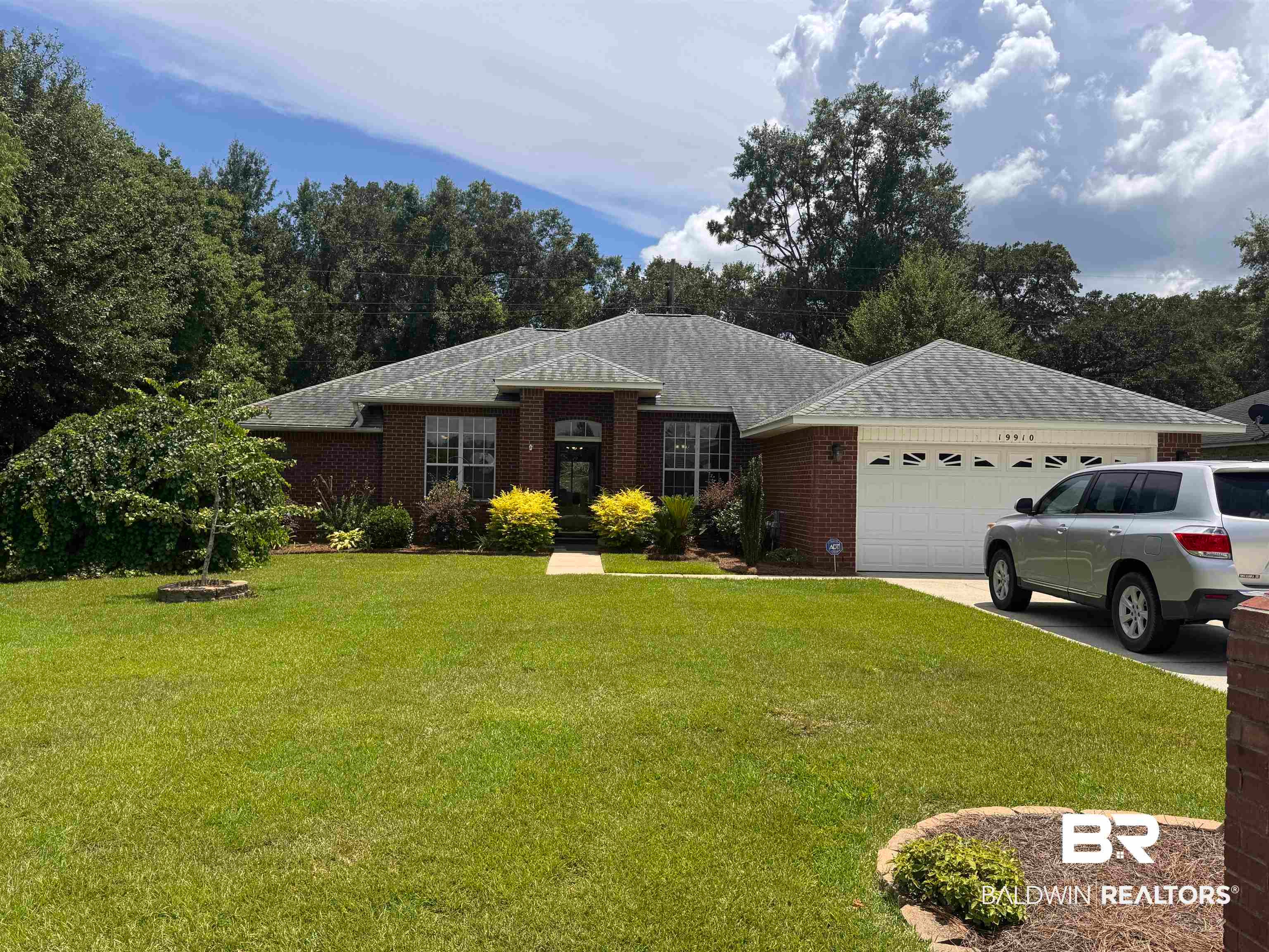 19910 Pitkin Dr, Foley, AL 36535