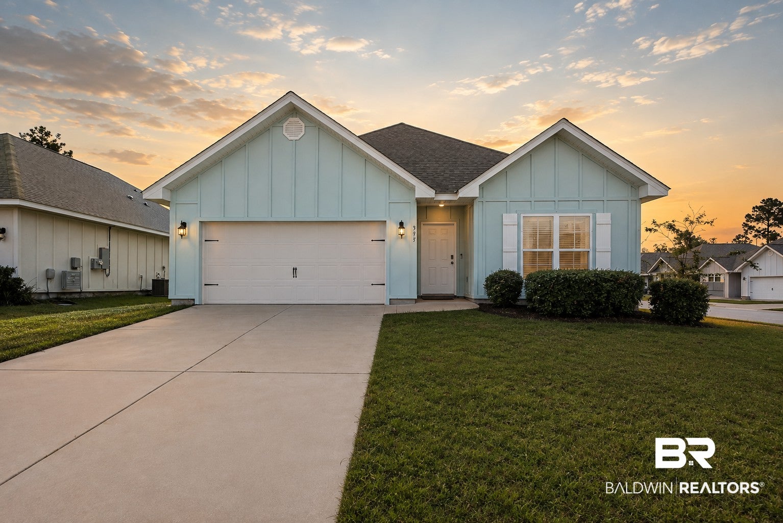 395 Landward Dr, Gulf Shores, AL 36542