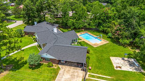 Single Family Residence in Hattiesburg MS 514 Cox Ave.jpg