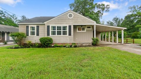 Single Family Residence in Hattiesburg MS 1100 W 5th St..jpg
