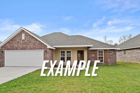 Single Family Residence in Hattiesburg MS 104 E Bartlet Way.jpg