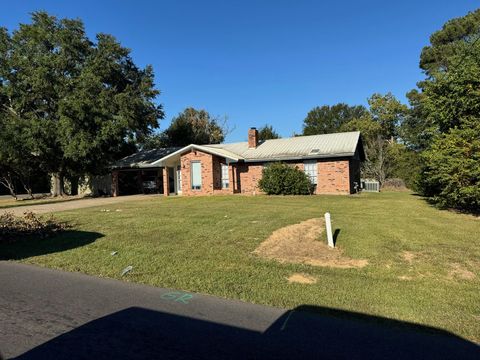 Single Family Residence in Hattiesburg MS 305 Weathersby.jpg