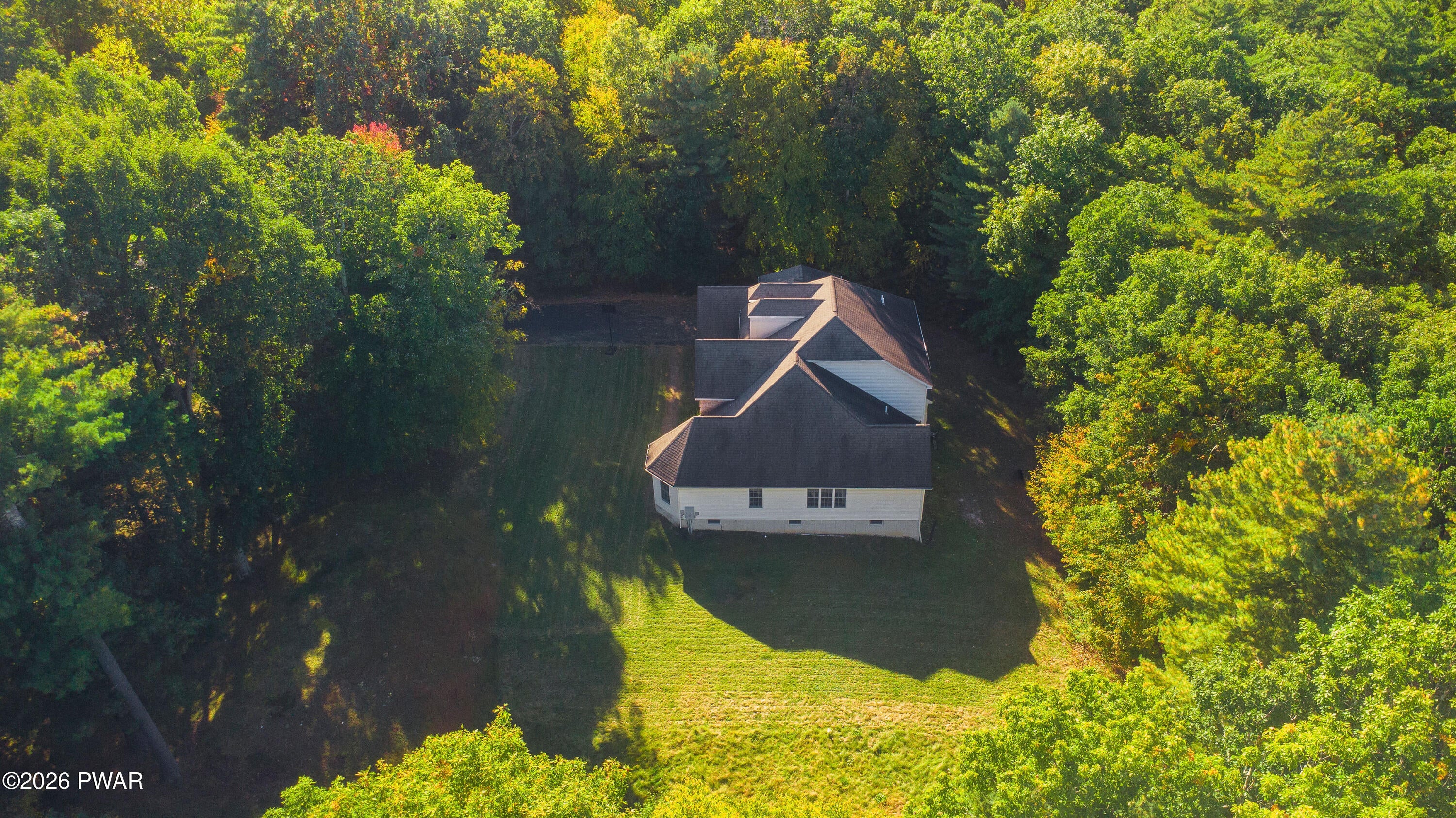 371 Joanne Ct, Bartonsville, PA 18321 photo
