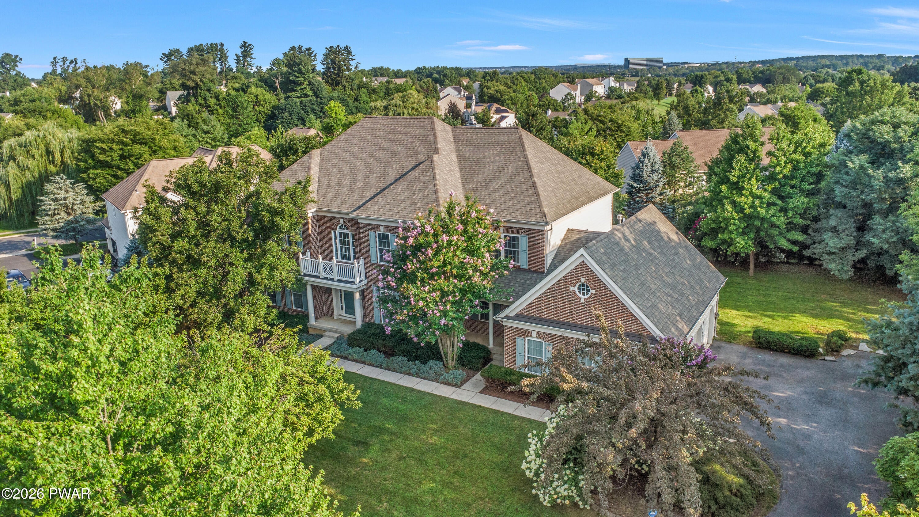 6572 Sauerkraut Ln, Macungie, PA 12603