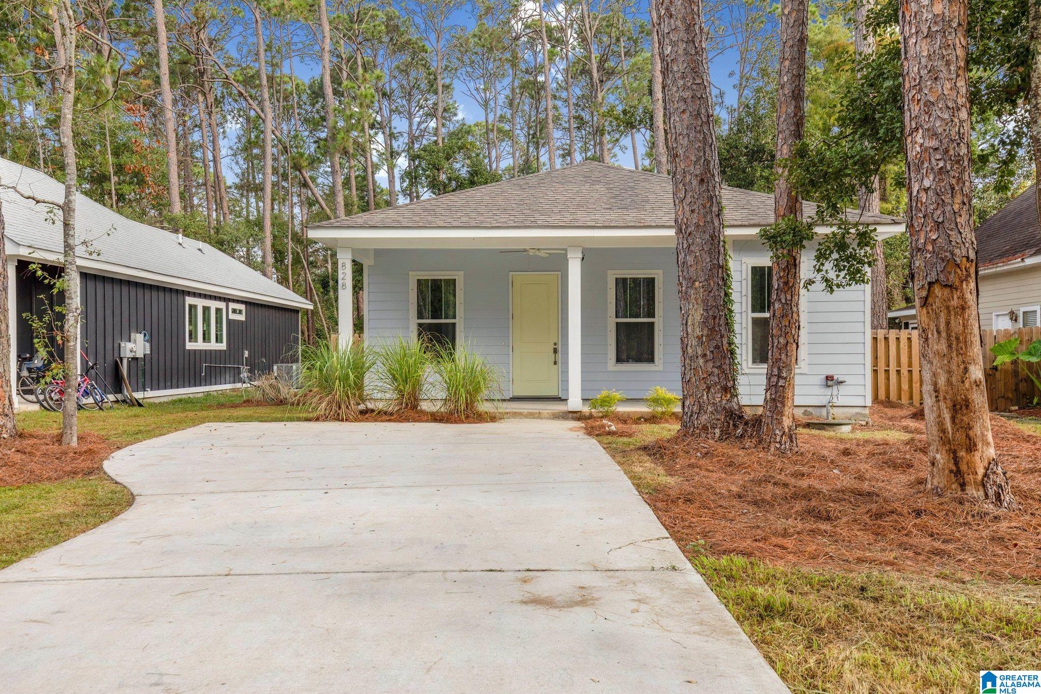 828 22nd Ave, Gulf Shores, AL 36542
