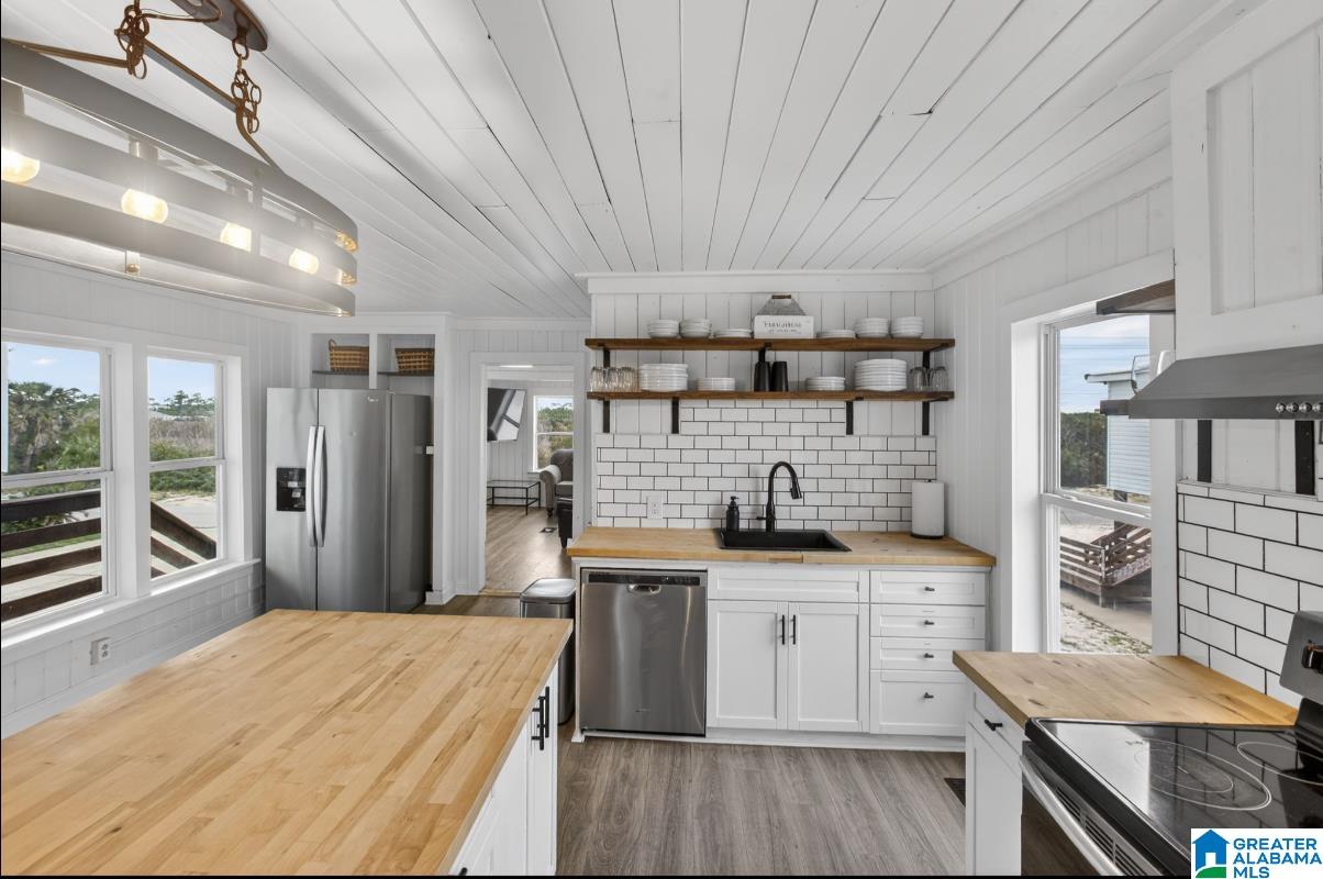 351 E 2nd Ave, Gulf Shores, AL 36542 photo