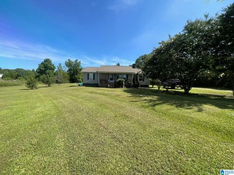 Single Family Residence in BILLINGSLEY AL 1388 County Road 24.jpg