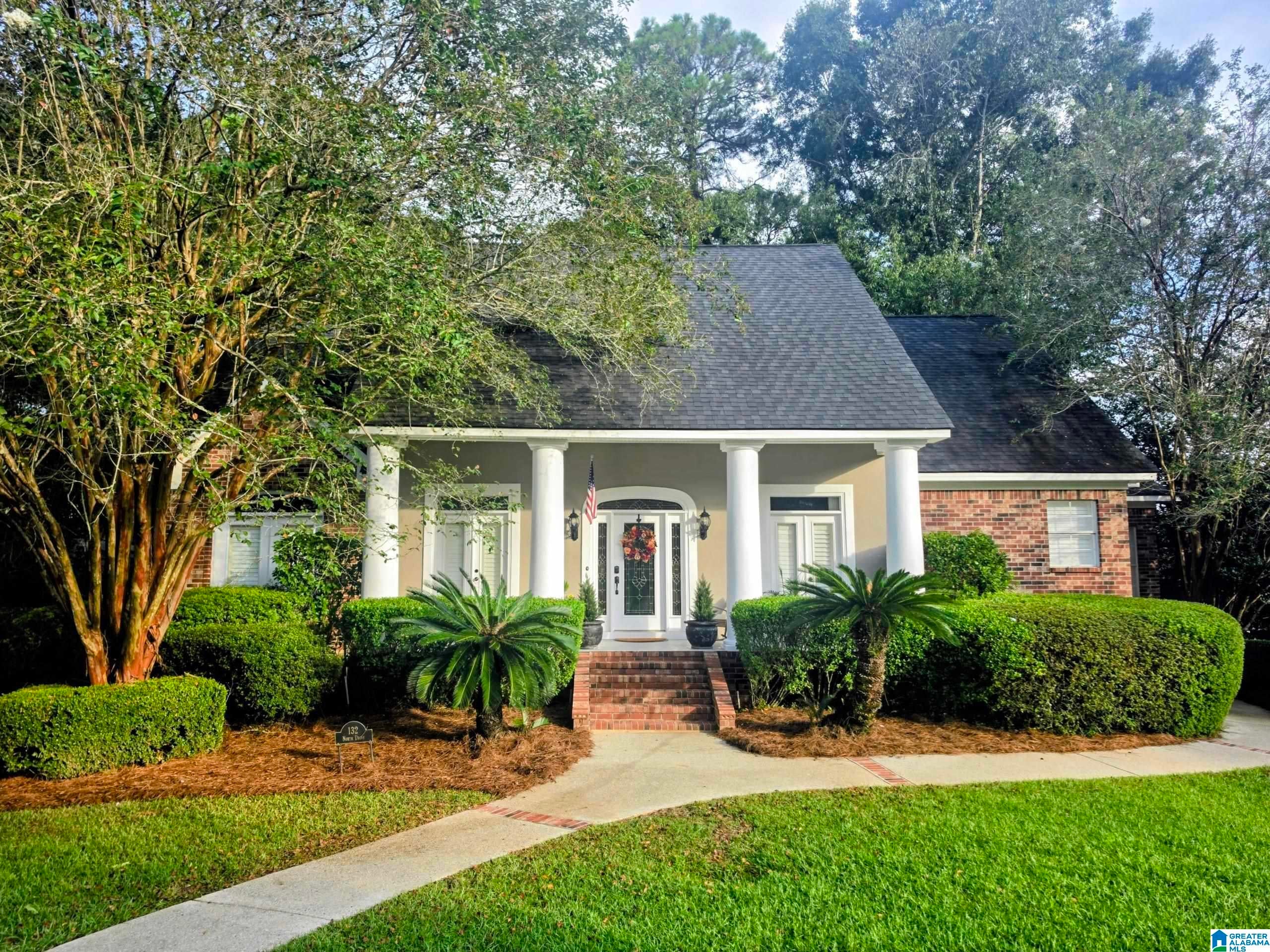 132 North Dr, Fairhope, AL 36533