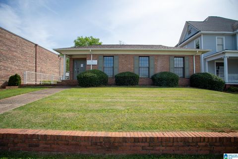  in ANNISTON AL 1127 Leighton Avenue.jpg