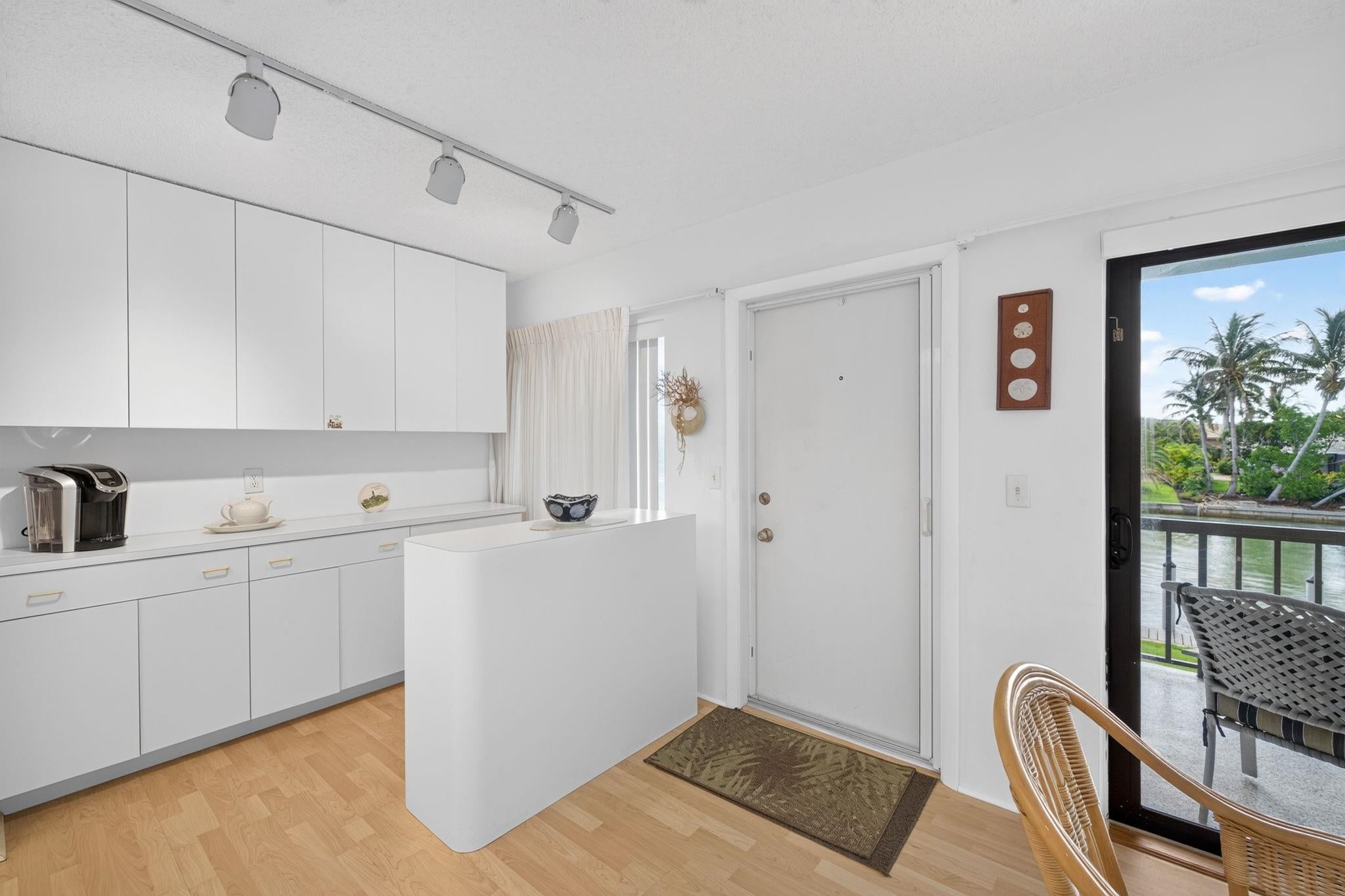 1250 Tennisplace Ct #22, Sanibel, FL 33957 photo