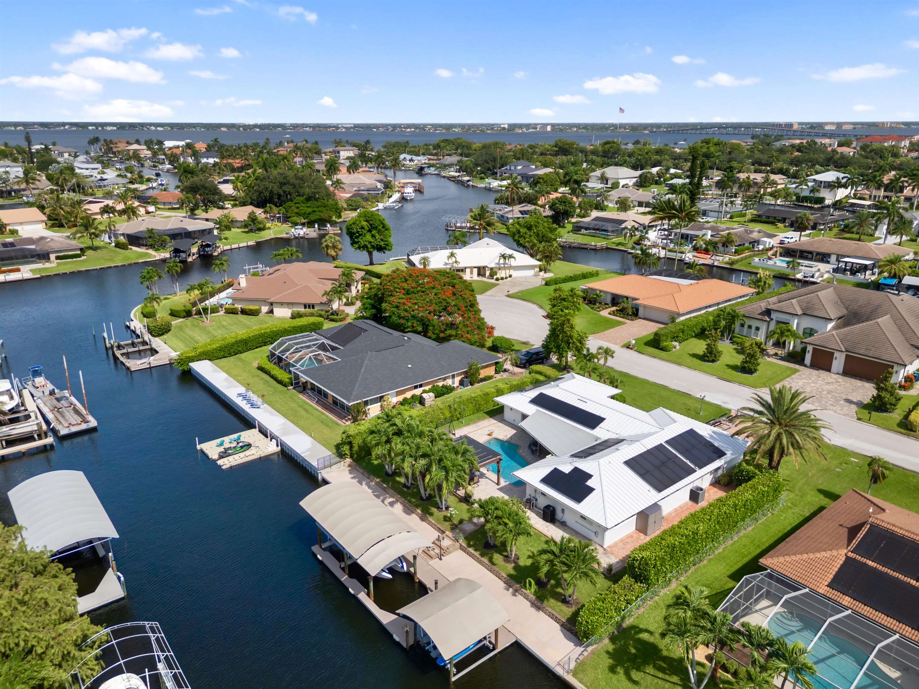 980 Bal Isle Dr, Fort Myers, FL 33919 photo