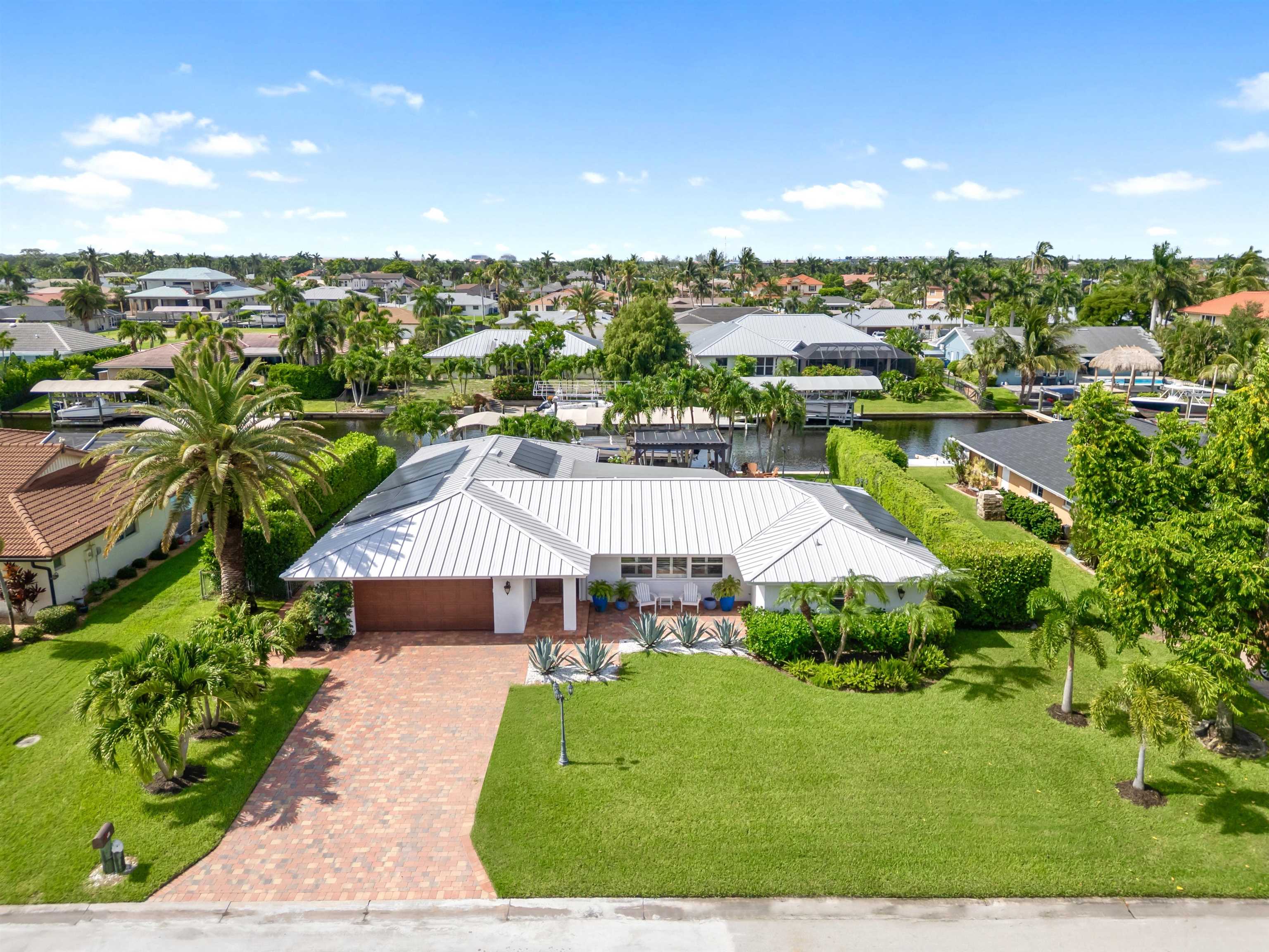 980 Bal Isle Dr, Fort Myers, FL 33919 photo