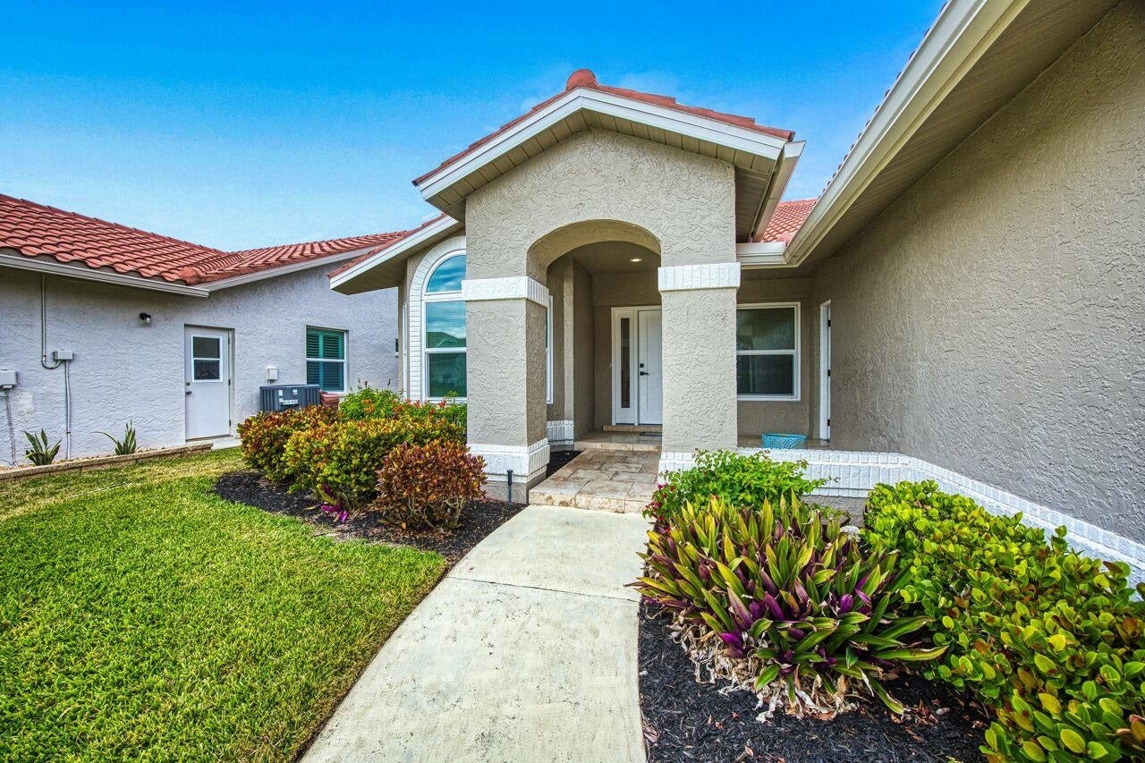 12370 Kelly Sands Way, Fort Myers, FL 33908 photo