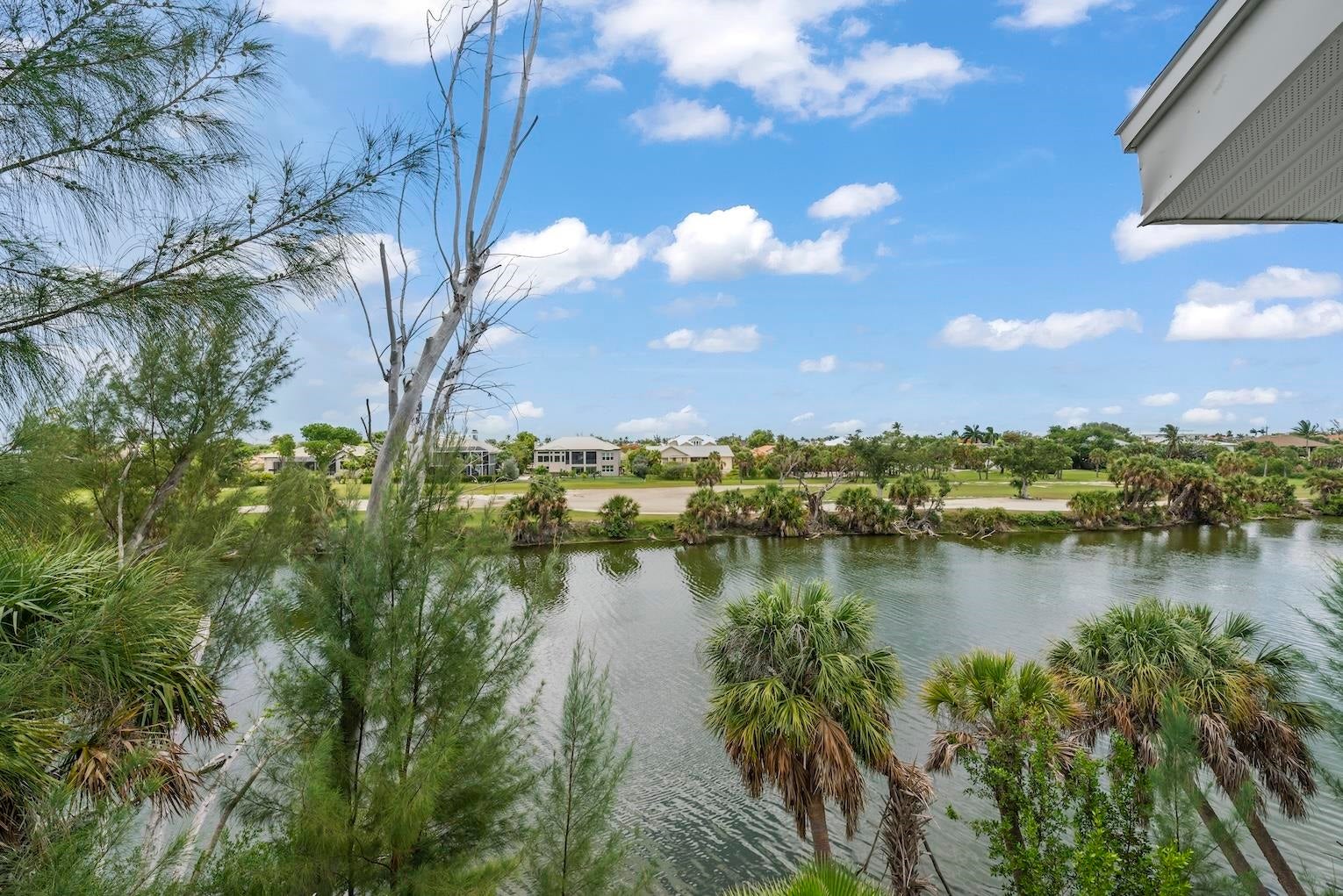 1394 Middle Gulf Dr #C, Sanibel, FL 33957 photo