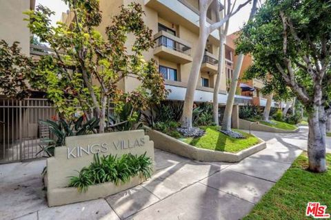 Condominium in Los Angeles CA 740 Kings Road.jpg