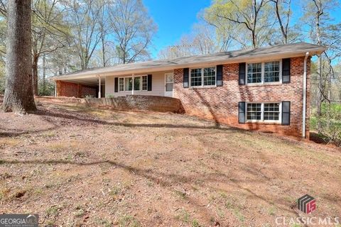 Single Family Residence in Bogart GA 1040 Hill Cir.jpg