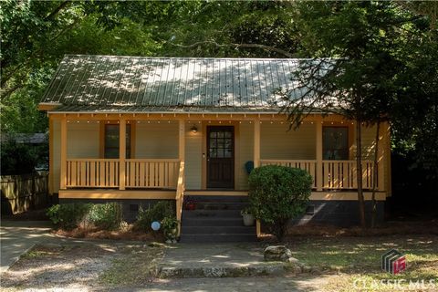 Single Family Residence in Athens GA 395 Cleveland Avenue.jpg