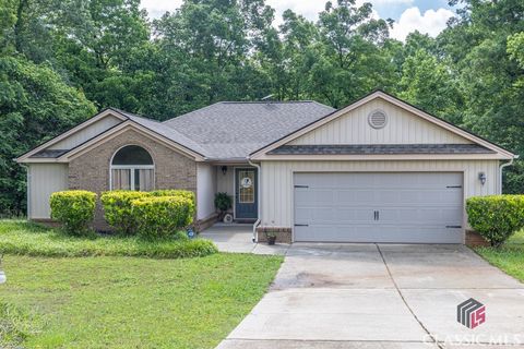 Single Family Residence in Arnoldsville GA 377 Shadow Lake Drive.jpg