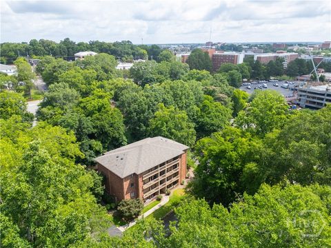 Condominium in Athens GA 174 Talmadge Street #18.jpg