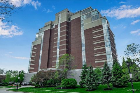 Condominium in Buffalo NY 132 Lakefront Boulevard #403.jpg