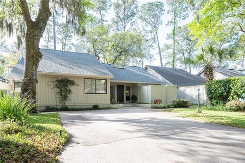Single Family Residence in Hilton Head Island SC 32 Water Oak Drive.jpg
