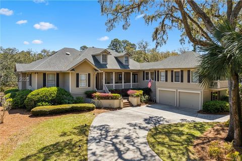 Single Family Residence in Hilton Head Island SC 6 Marsh Drive.jpg