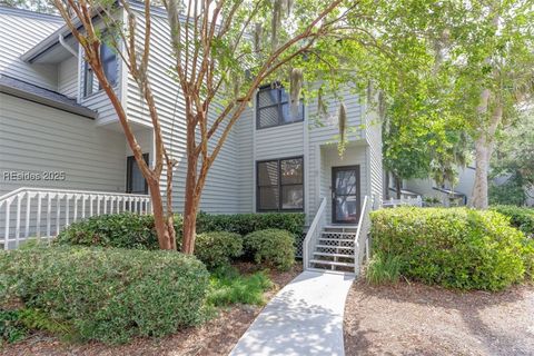 Condominium in Hilton Head Island SC 19 Lemoyne Avenue #60.jpg