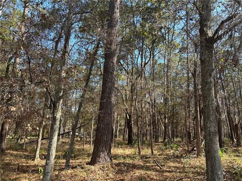 Unimproved Land in Daufuskie Island SC 14 Captain Monroe Lane.jpg