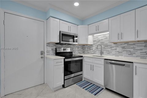 Condominium in Hilton Head Island SC 45 Folly Field Road #16F 5.jpg