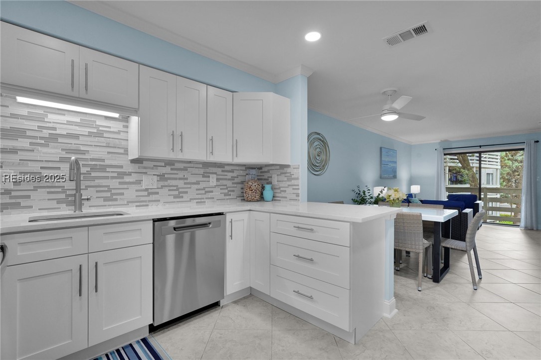 Condominium in Hilton Head Island SC 45 Folly Field Road #16F 2.jpg