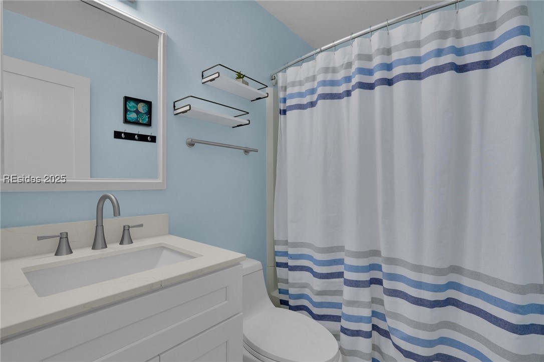 Condominium in Hilton Head Island SC 45 Folly Field Road #16F 23.jpg