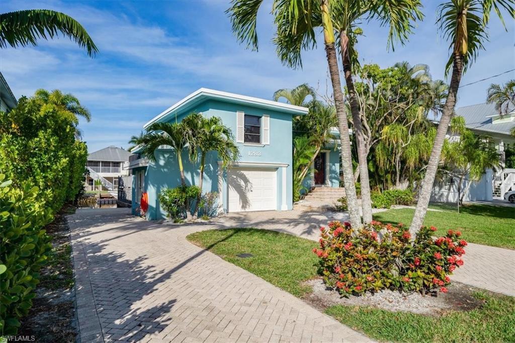 1283 Grand Canal Dr, Naples, FL 34110 photo