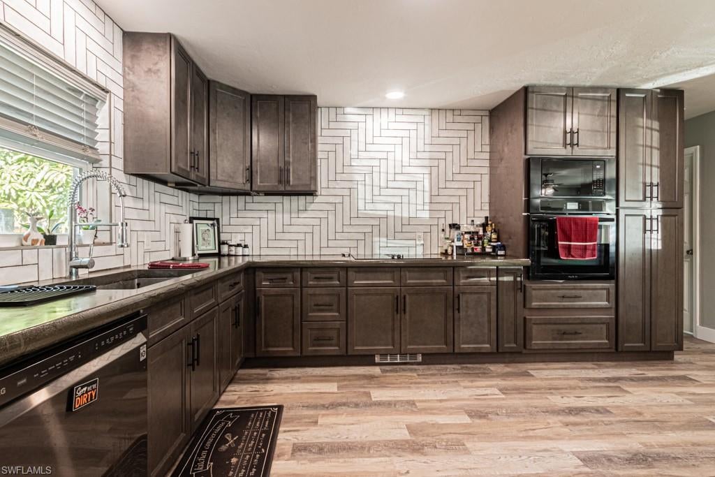 3771 31 Ave, Naples, FL 34117 photo