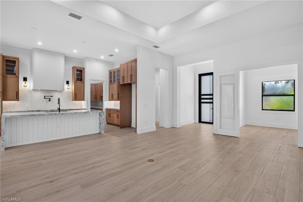 2997 64 St, Naples, FL 34105 photo