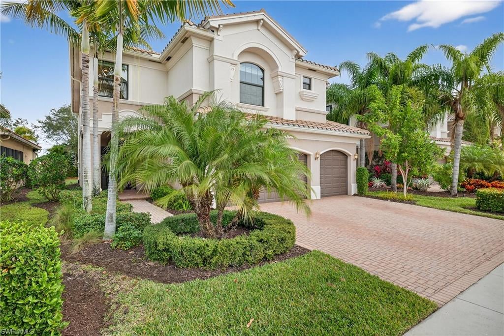 13852 Luna Dr, Naples, FL 34109 photo
