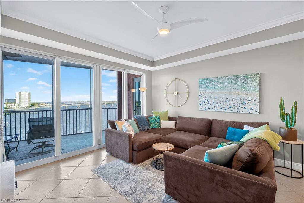 2743 1 St, Fort Myers, FL 33916