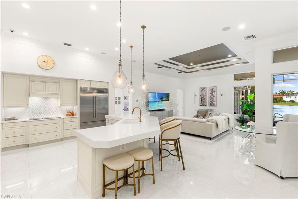 8037 Vera Cruz Way, Naples, FL 34109 photo
