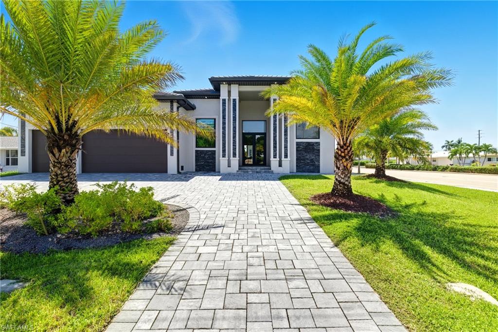 802 El Dorado Pkwy, Cape Coral, FL 33904
