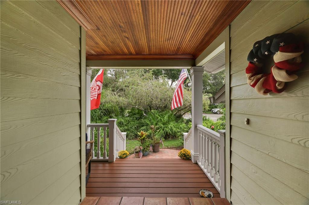 494 Chatham Cir, Naples, FL 34110 photo