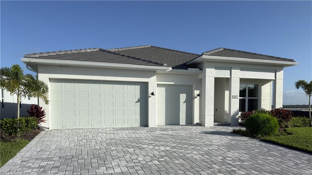 9077 Wisteria Way, Naples, FL 34114 photo