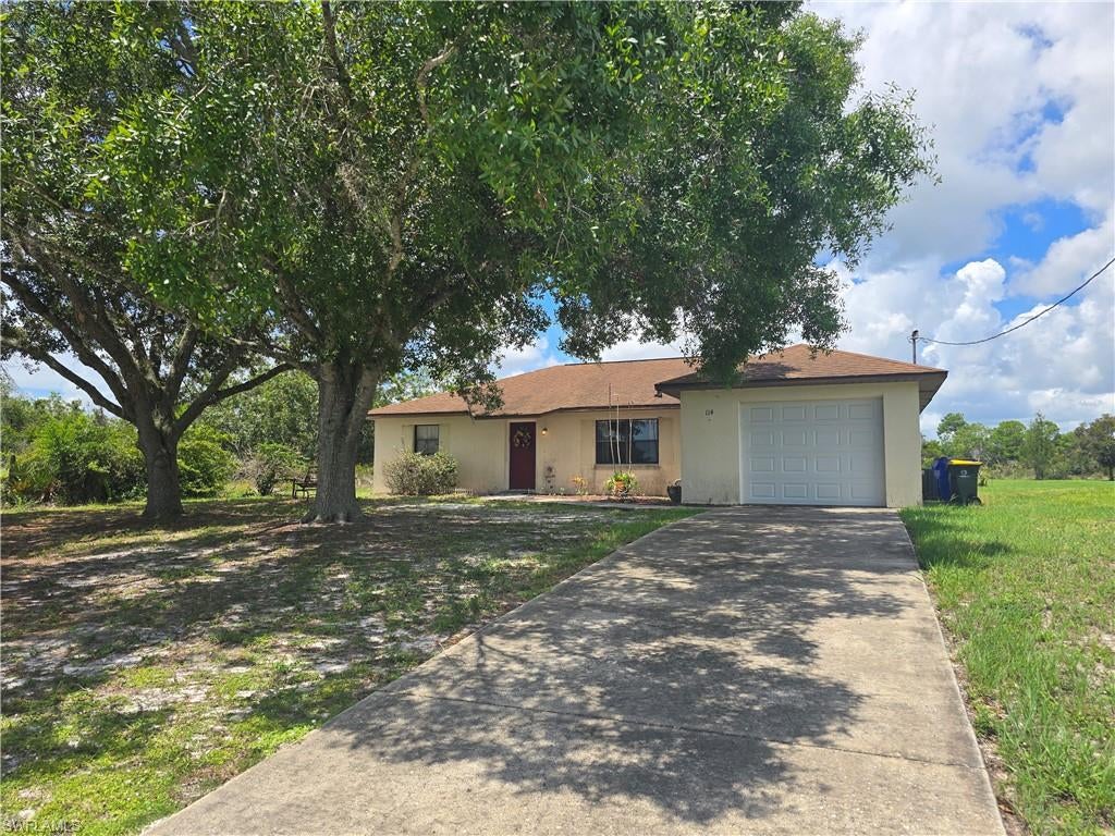 114 Highlands Lake Dr, Lake Placid, FL 33852