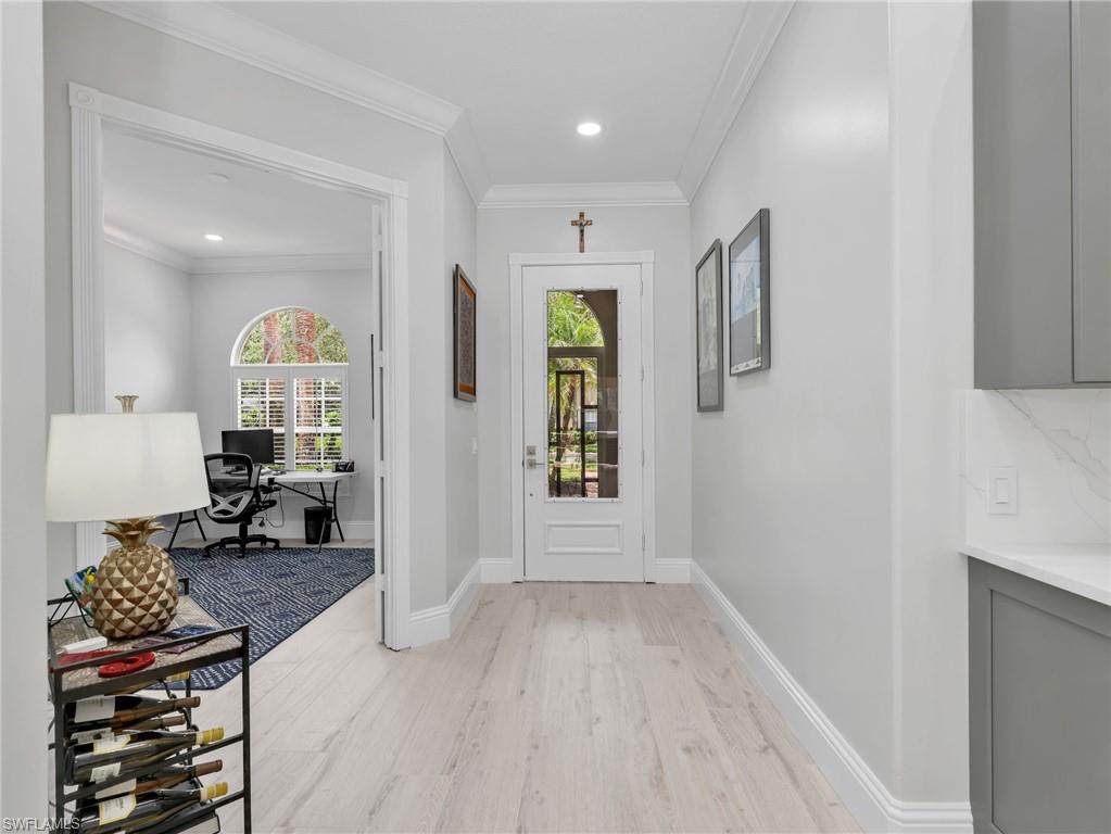 5902 Bermuda Ln, Naples, FL 34119 photo