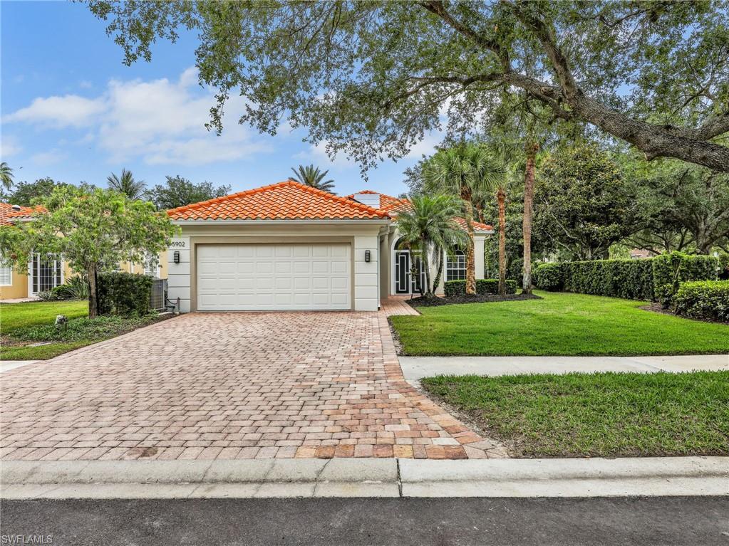 5902 Bermuda Ln, Naples, FL 34119 photo